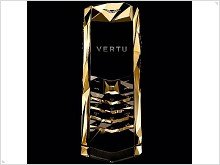 Vertu Boucheron 150 entirely of gold 