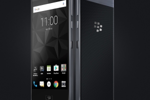 BlackBerry Motion - водонепроницаемая новинка от BlackBerry  - изображение