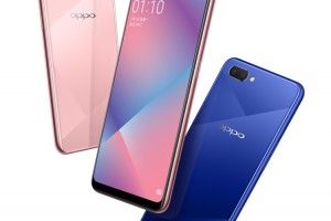 Смартфон OPPO AX5: вырез под фронталку и три камеры   - изображение