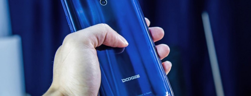 Новинка Doogee BL12000 получила аккумулятор аж на 12 000 мАч  - изображение