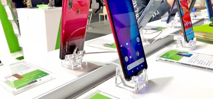 Смартфон Leagoo M12: ценник в 65$ + привлекательный цвет - изображение